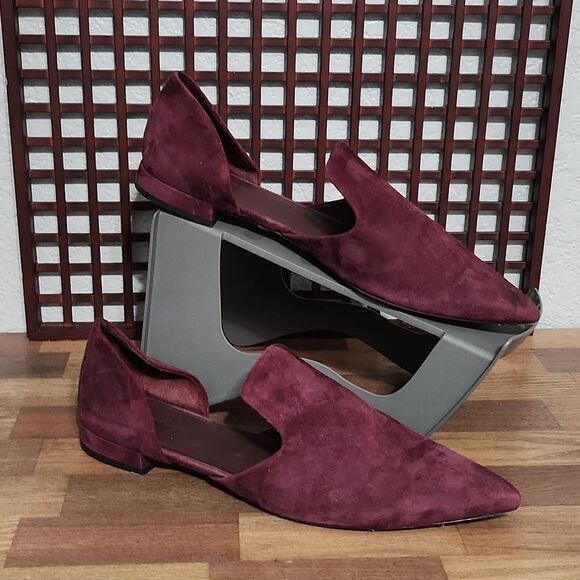 SIZE 8 | Vince Demaris Pointed Suede Flats - Picture 2 of 7